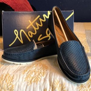 Natural Soul, Isla shoes